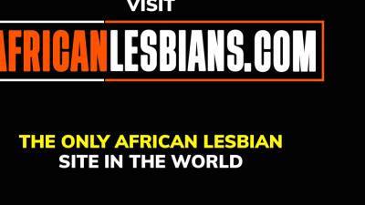 Curvy african lesbian couple tribbing - icpvid.com