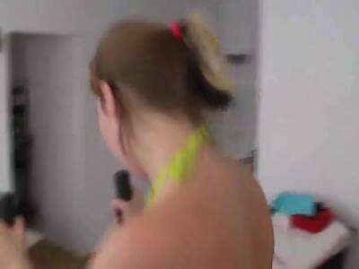 Amateur Teen Exposing Her Curvy Ass On Morning Exercise - hclips.com