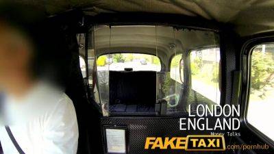Holly Kiss milks her way through fake taxi cab fare in POV homemade video - sexu.com - Britain